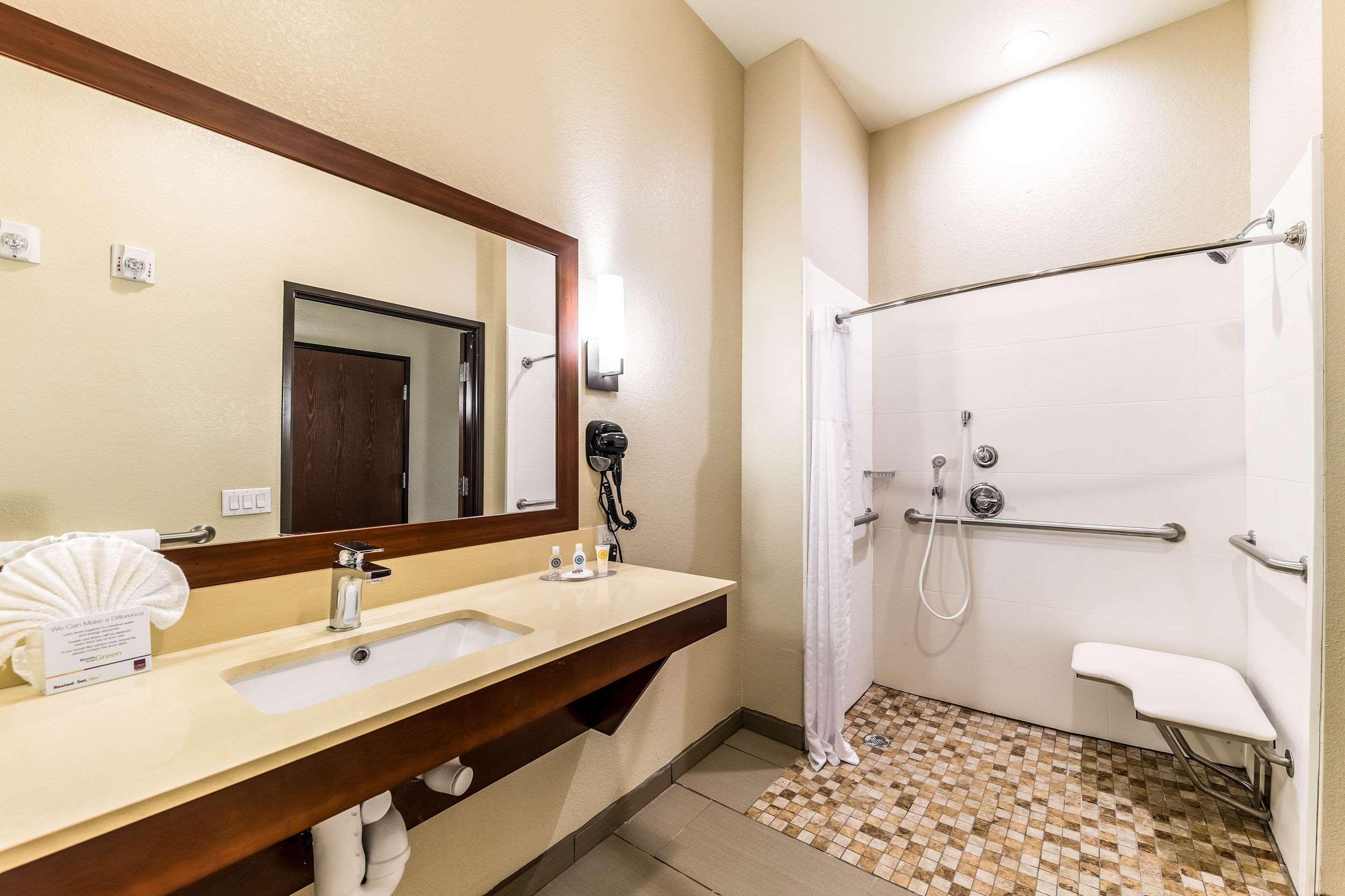 Comfort Suites Grand Prairie - Arlington North מראה חיצוני תמונה